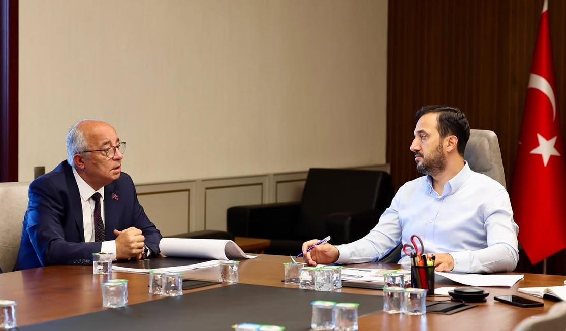 AK Parti İstanbul’da Tam Kadro Sahada: Abdullah Özdemir’den Güçlü Teşkilat Mesajı