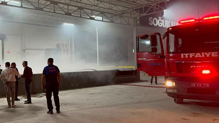 Bursa İznik’te soğuk hava deposunda yangın