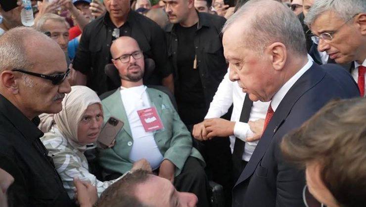 Cumhurbaşkanı Erdoğan otobüsü durdurup yanına gitmişti! Engelli genç konuştu: Unutamayacağım bir andı