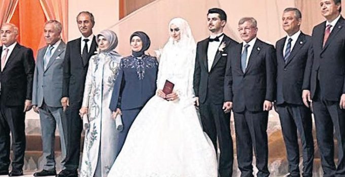 Davutoğlu oğlunu evlendirdi