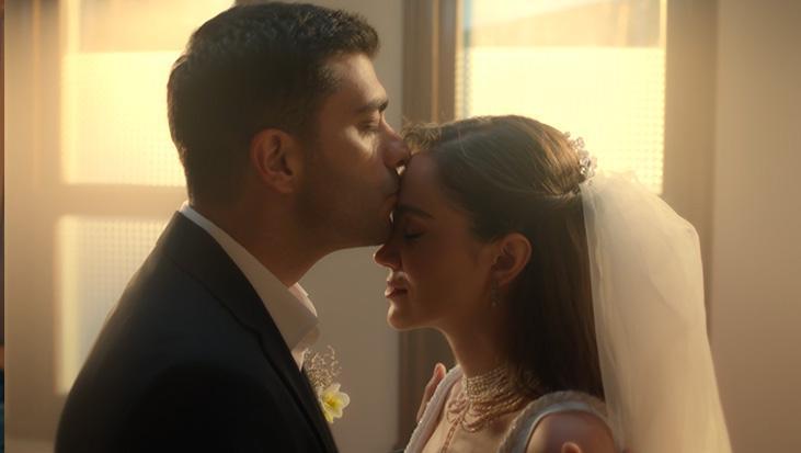 Haysiyet’te Simay ile Mehmet nikah masasında