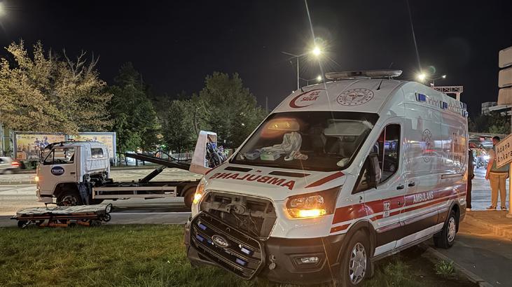 Kayseri’de hasta taşıyan ambulans ile otomobil çarpıştı! 6 yaralı
