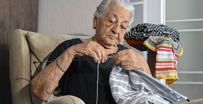 Kazada kaybettiği oğluna benzeyen çocuğun peşine düştü! Bir sarılmayla başlayan hikaye 45 yıl sürdü