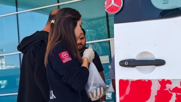 Kopan parmağı buz dolu poşetle hastaneye götürüldü