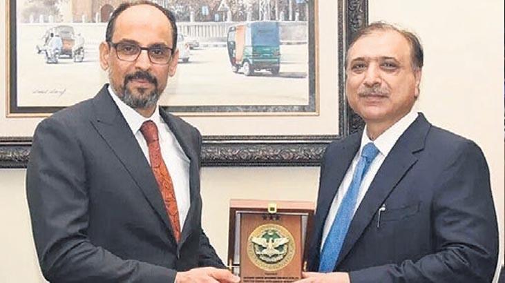MİT Başkanı’ndan, Afganistan’ın ardından Pakistan’a ziyaret