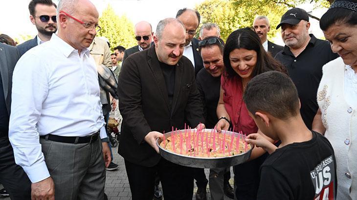 Mustafa Varank’tan Özgür Özel’e ‘börekli’ cevap