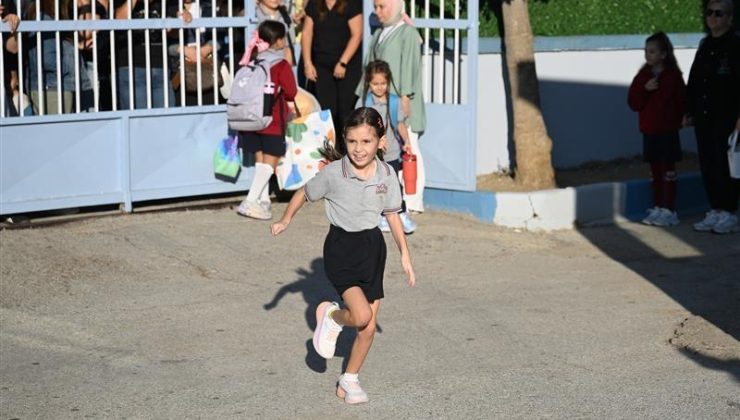 Okullarda ilk zil çaldı! 17 milyon öğrenci yeniden sınıflarda: Eğitimde yeni değişiklikler