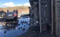 Ağrı’da feci kaza! Pancar yüklü TIR’ın altında kalan otomobilde 4 kişi hayatını kaybetti