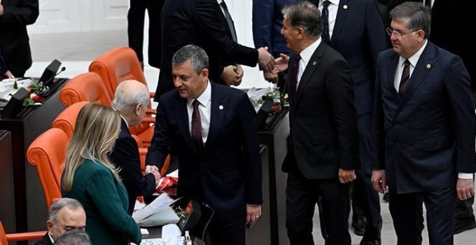 AK Parti Genel Başkan Yardımcısı Acar’dan Yeni Parti Grubu’na tepki