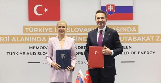 Bakan Bayraktar, Slovakya ile enerji alanında mutabakat zaptı imzalandığını bildirdi