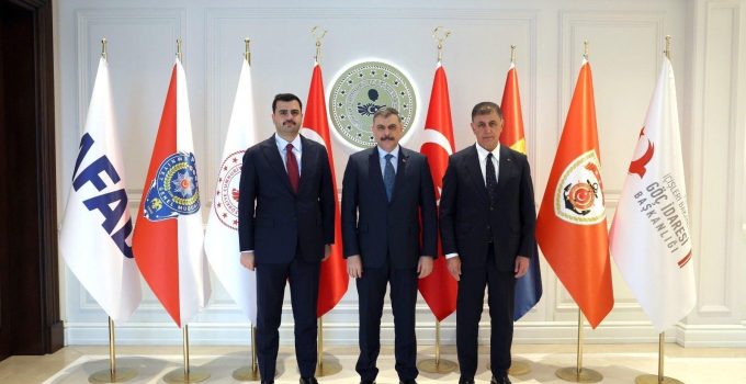 Bakan Çiftçi, AK Parti’li İnan ve Cemil Tugay’ı kabul etti