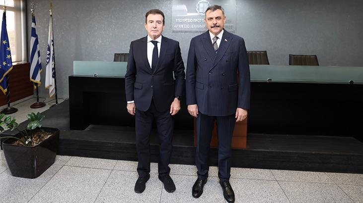 Bakan Çiftçi Yunanistan mevkidaşı Chrisochoidis ile bir araya geldi