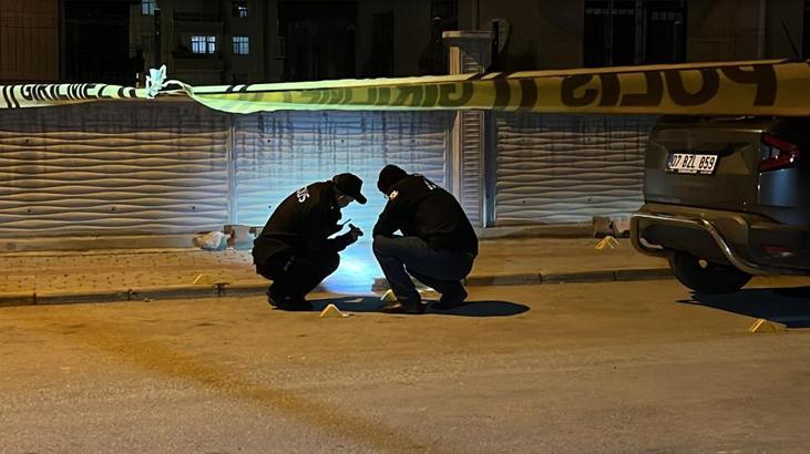 Boşanma aşamasındaki eşini silahla vurdu