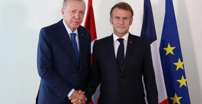 Cumhurbaşkanı Erdoğan Fransa Cumhurbaşkanı Emmanuel Macron ile görüştü