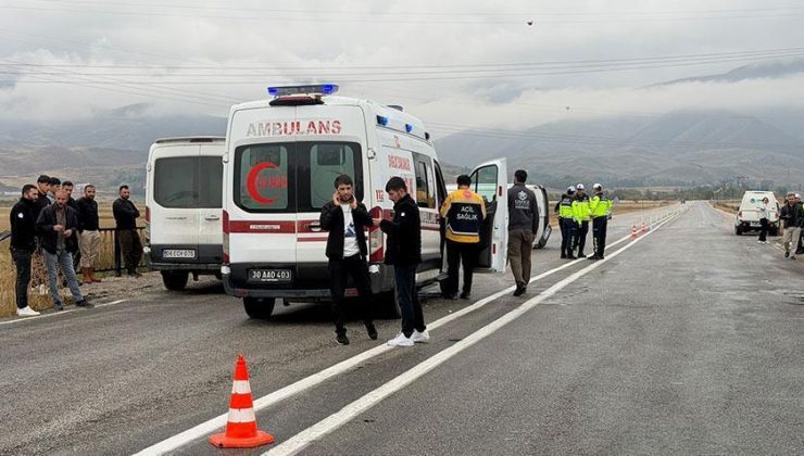 Hakkari’de öğrenci servisi devrildi! Çok sayıda yaralı var