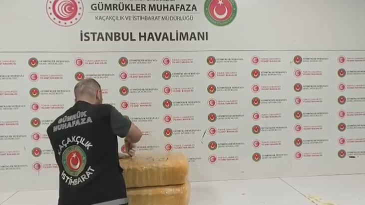 İstanbul’da dev uyuşturucu operasyonu! Havalimanında yakalandı, alıcıya Bayrampaşa’da suçüstü yapıldı