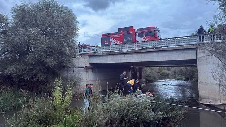 Kahramanmaraş’ta feci kaza! Köprüden düşen otomobildeki polis memuru ve yeğeni öldü