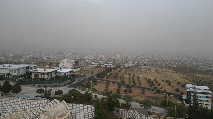 Suriye üzerinden geldi Kilis’i etkisi altına aldı! Meteoroloji saati verip uyardı: Çamur yağabilir