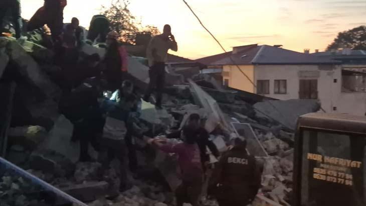 Zonguldak’ta bina çöktü! 1 kişi kurtarıldı, 1 kişi aranıyor